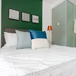 Studio em localização incrível, estacionamento, piscina e academia - Vila Olímpia